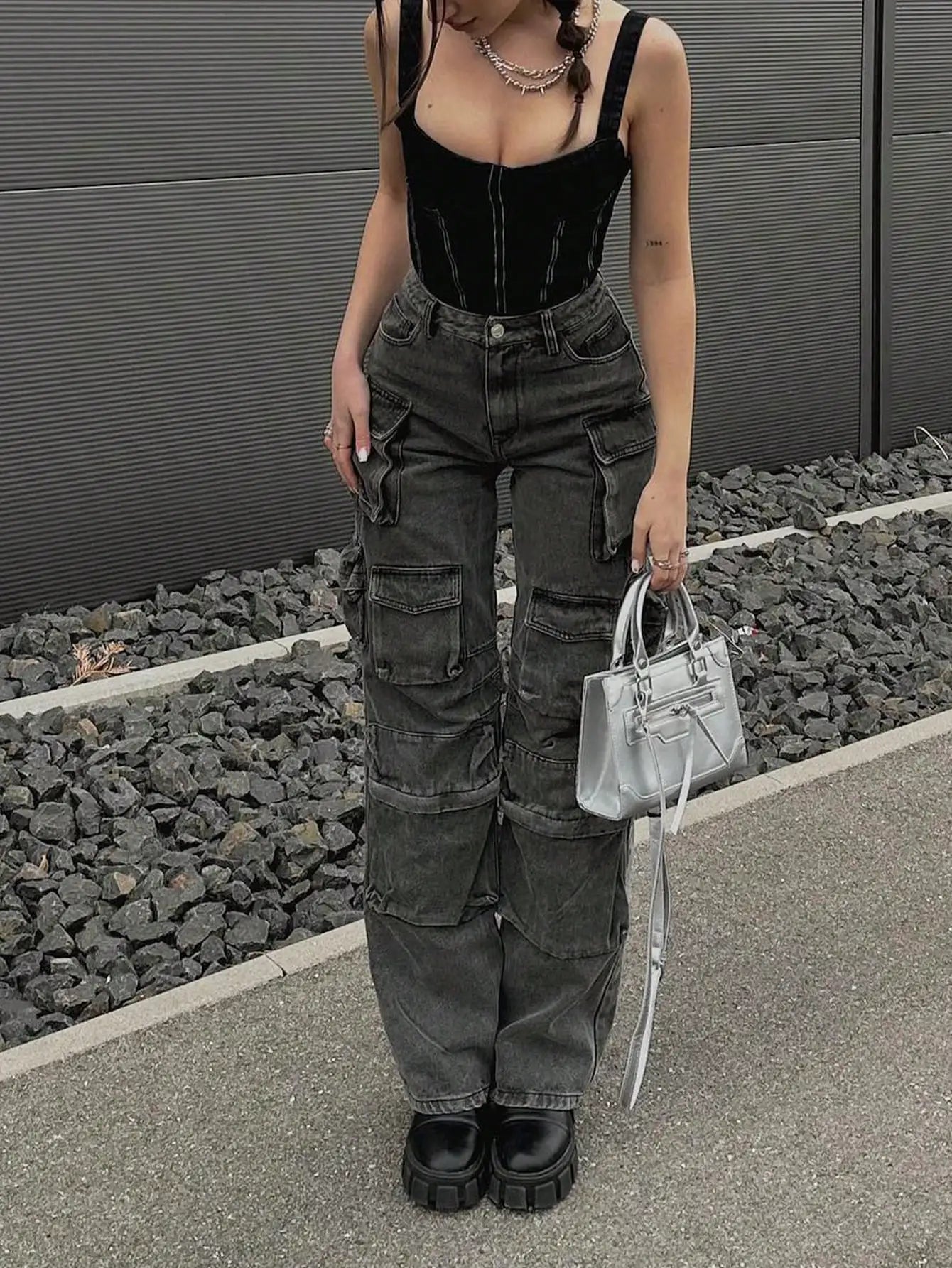 2025 Newest Women's Cargo Jeans High Waist Cargo Pants Y2k Loose Wide Leg Jeans with Flap Pockets